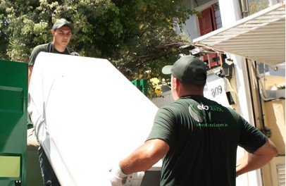 Empresas e associações unem forças para fortalecer a logística reversa de geladeiras